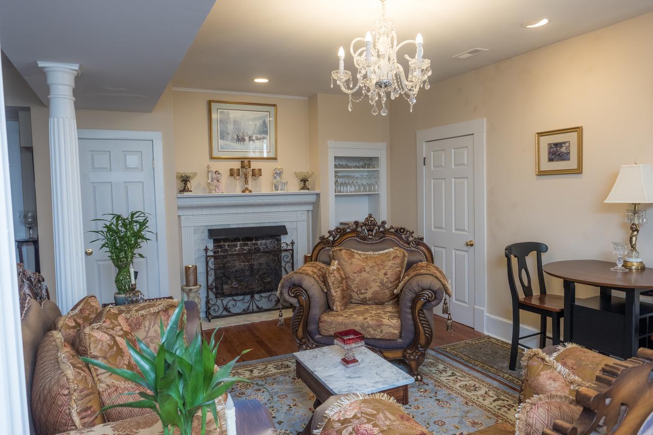 Dennison Street Inn, B & B Colonial Beach Bagian luar foto